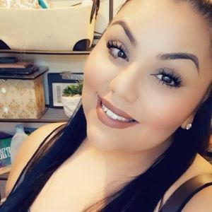 Meet your Posher, Veronica victoria